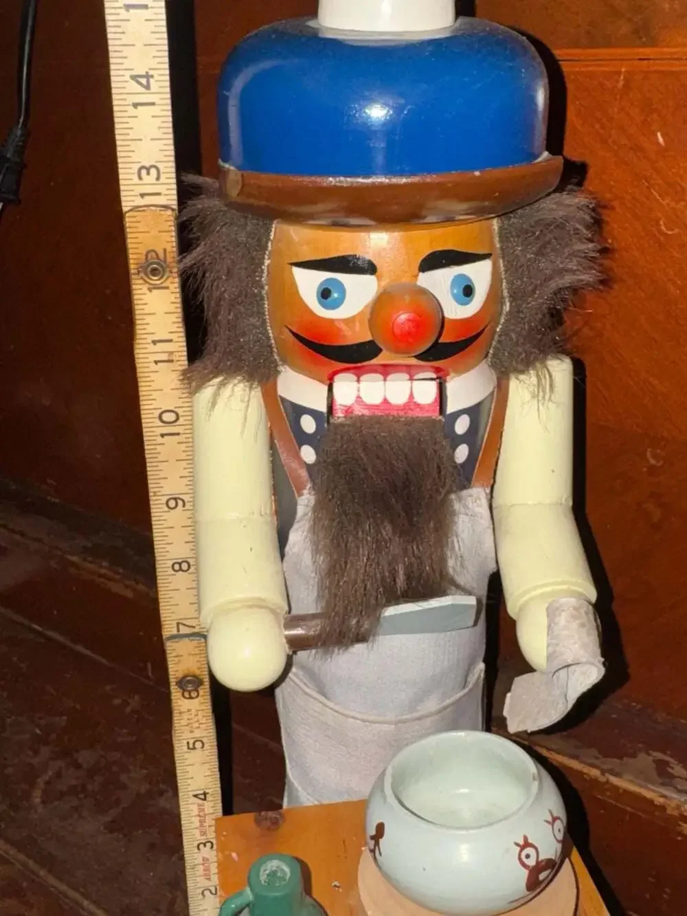 Steinbach Pottery Maker Nutcracker